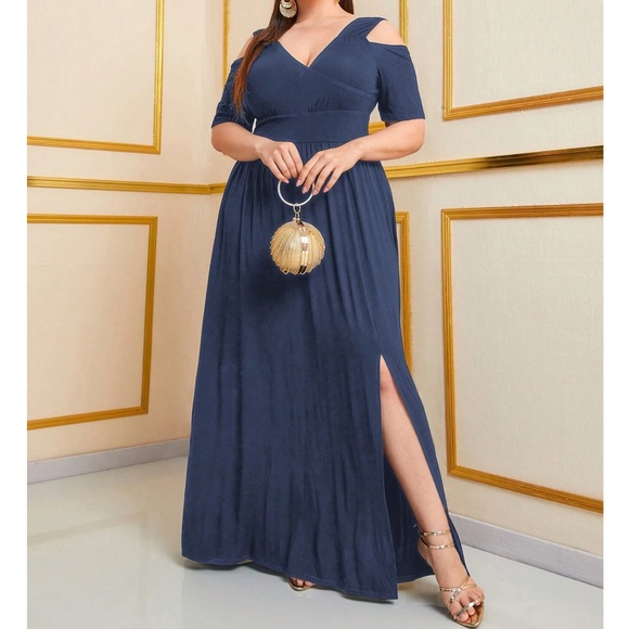 Luxe Cold Shoulder Flowy Party Evening maxi Dress - Picture 5 of 6